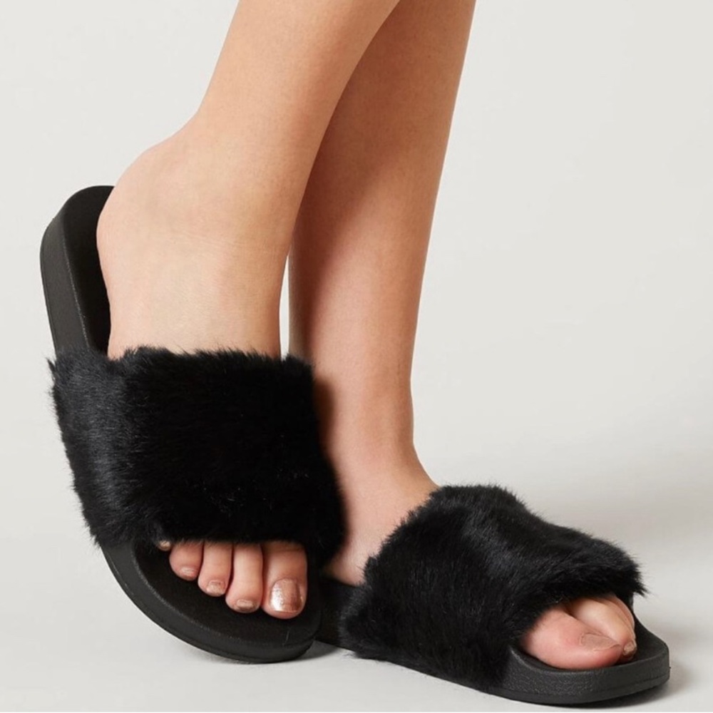 Steve Madden Faux Fur Slides